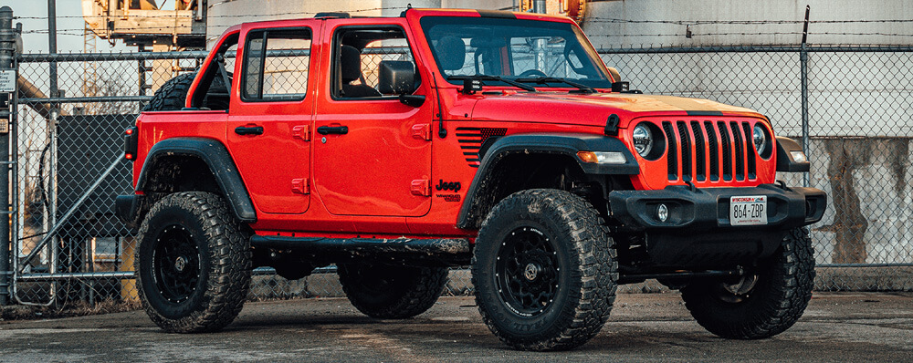 red jeep on anthem wheels