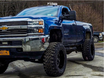 2017 Chevrolet Silverado 2500 HD - 20x12 -44mm - Moto Metal Mo962 - Suspension Lift 7.5" - 37" x 13.5"