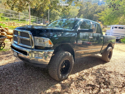 2015 Ram 2500 - 18x10 -24mm - Moto Metal Mo970 - Leveling Kit - 35" x 12.5"