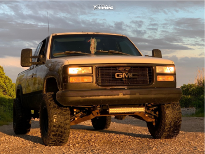 1996 GMC K1500 - 15x10 -44mm - Black Rock D Widow - Suspension Lift 3" - 33" x 12.5"