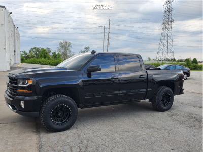 2017 Chevrolet Silverado 1500 - 17x8.5 0mm - Method Mesh - Suspension Lift 2.5" - 305/70R17