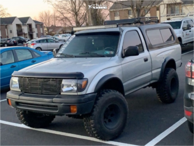 2000 Toyota Tacoma - 15x10 -47mm - Pro Comp 69 - Suspension Lift 3" - 33" x 12.5"