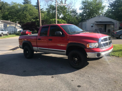 2003 Dodge Ram 1500 - 17x8 -12mm - Vision Soft 8 - Stock Suspension - 285/70R17