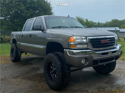 2006 GMC Sierra 1500 HD - 18x9 0mm - Fuel Throttle - Suspension Lift 8" - 35" x 12.5"