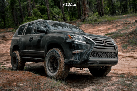 2018 Lexus GX460 Wheel Offset Aggressive > 1" Outside Fender Suspension