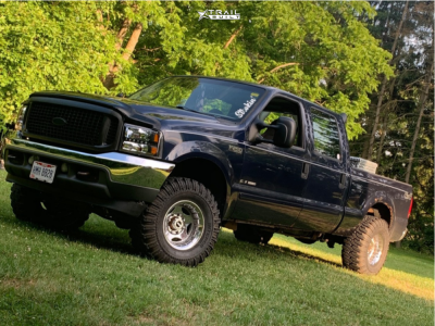 2001 Ford F-250 Super Duty - 16x12 -38mm - Centerline Hellcat - Suspension Lift 3" - 33" x 13.5"