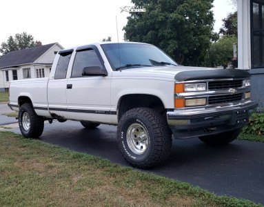 1998 Chevrolet C1500 - 15x8 -19mm - American Racing Baja - Suspension Lift 4" - 33" x 12.5"