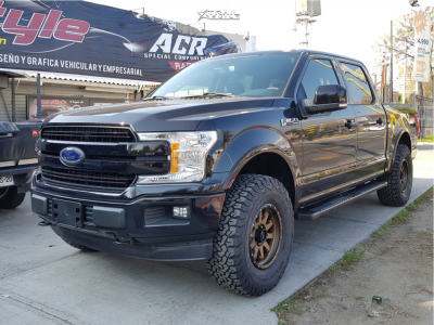 2020 Ford F-150 - 17x8.5 0mm - Raceline Clutch - Leveling Kit - 315/70R17