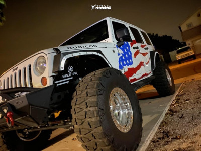 Nitto Mud Grappler 37x13.50R17LT
