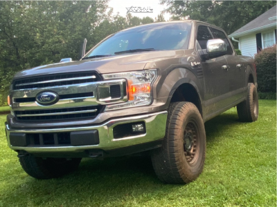 2018 Ford F-150 - 17x9.5 6mm - Black Rhino Armory - Leveling Kit - 315/70R17