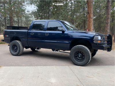 2005 GMC Sierra 1500 - 17x9 0mm - Fuel Sledge - Suspension Lift 6" - 35" x 12.5"