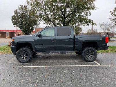 2018 Chevrolet Silverado 1500 - 18x9 -11mm - Fuel Beast - Suspension Lift 6" - 35" x 12.5"