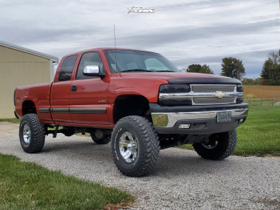2001 Chevrolet Silverado 1500 - 16x9.5 -5mm - Alloy Ion 141 - Suspension Lift 4" - 315/75R16