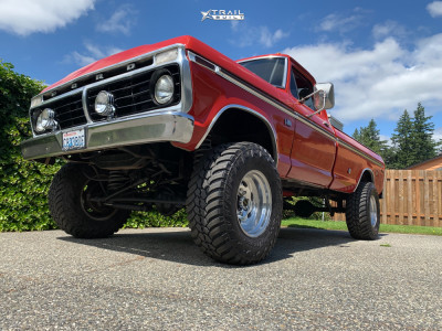 1974 Ford F-250 - 17x10 -24mm - Weld Racing Typhoon - Suspension Lift 4" - 35" x 12.5"