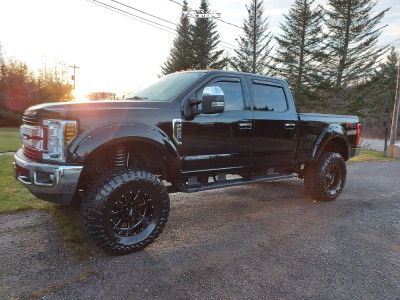 2018 Ford F-250 Super Duty - 18x10 -24mm - Moto Metal Mo962 - Suspension Lift 6" - 38" x 15.5"