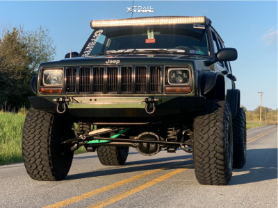 1998 Jeep Cherokee Wheel Offset Aggressive > 1" Outside Fender