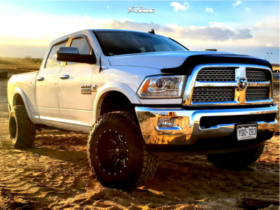 2014 Ram 2500 - 18x12 -44mm - Fuel Maverick - Leveling Kit - 35" x 12.5"