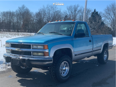 1995 Chevrolet K3500 - 16x8 0mm - Raceline Renegade 8 - Leveling Kit - 33" x 12.5"