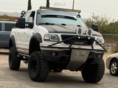 2001 Ford F-150 - 16x10 -44mm - American Racing Baja - Suspension Lift 4" - 315/75R16