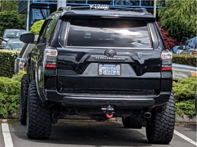 2016 Toyota 4Runner Wheel Offset Aggressive > 1" Outside Fender