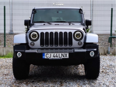 2016 Jeep Wrangler JK Wheel Offset Slightly Aggressive Stock 1700701