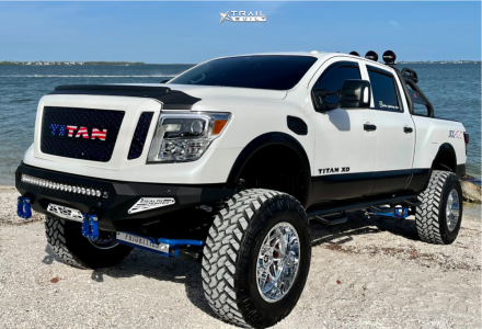 2018 Nissan Titan Wheel Offset Aggressive > 1" Outside Fender