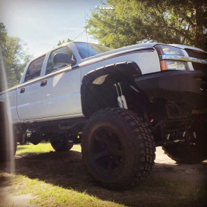 2004 Chevrolet Silverado 2500 HD - 20x12 -44mm - XD Xd811 - Lifted >12" - 40" x 15.5"