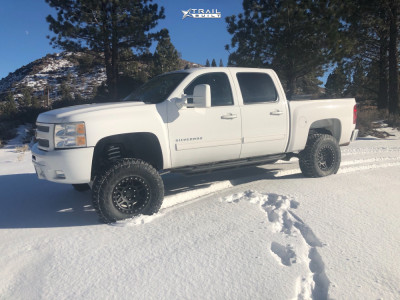 2011 Chevrolet Silverado 1500 - 17x9 -12mm - Method Mr312 - Suspension Lift 6" - 35" x 12.5"