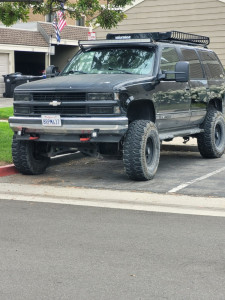 1998 Chevrolet Tahoe Wheel Offset Aggressive > 1" Outside Fender
