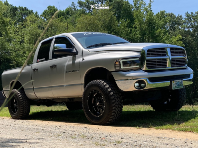 2004 Dodge Ram 1500 - 18x10 -24mm - Moto Metal Mo962 - Body Lift 3" - 35" x 12.5"