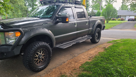 2016 Ford F-250 Super Duty - 20x9 0mm - XD Grenade - Suspension Lift 3.5" - 37" x 12.5"