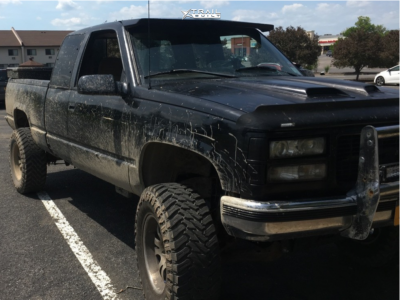 1998 GMC Sierra 1500 - 17x10 -12mm - Force Off-Road F02 - Suspension Lift 6" - 37" x 13.5"