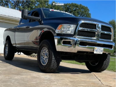 2015 Ram 2500 - 18x9 12mm - Ultra Hunter 203 - Leveling Kit - 37" x 12.5"