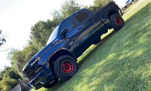 2020 Chevrolet Silverado 1500 - 17x8.5 0mm - Method Mr305 - Suspension Lift 2.5" - 33" x 12.5"