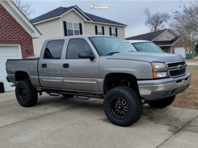 2006 Chevrolet Silverado 1500 - 18x10 -24mm - Ballistic Tomahawk - Suspension Lift 6" - 35" x 12.5"