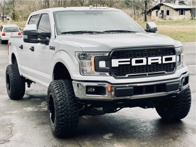 2018 Ford F-150 - 18x12 -44mm - Moto Metal Mo962 - Suspension Lift 6" - 35" x 12.5"
