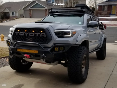 2018 Toyota Tacoma - 17x8.5 0mm - Icon Alloys Rebound - Suspension Lift 3" - 315/70R17