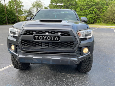 2017 Toyota Tacoma Wheel Offset Slightly Aggressive Leveling Kit