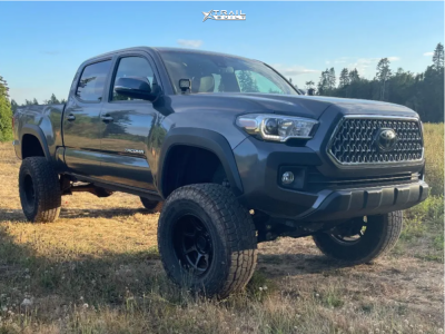 2019 Toyota Tacoma - 17x9 -38mm - Falcon Off-Road T8 - Suspension Lift 6" - 305/70R17