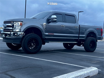 2022 Ford F-250 Super Duty - 20x12 -44mm - Motiv Offroad Magnus - Suspension Lift 4.5" - 37" x 12.5"