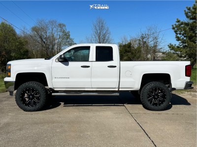 2014 Chevrolet Silverado 1500 - 20x10 -24mm - Fuel Maverick - Suspension Lift 7" - 35" x 12.5"