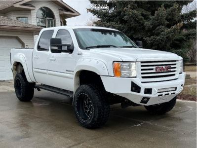 2011 GMC Sierra 1500 - 20x12 -44mm - Moto Metal Mo985 - Suspension Lift 6" - 35" x 12.5"
