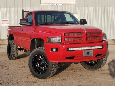 2002 Dodge Ram 2500 - 20x10 -18mm - Fuel Vandal - Leveling Kit - 35" x 12.5"