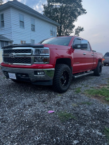 2014 Chevrolet Silverado 1500 - 18x10 -24mm - Moto Metal Mo962 - Suspension Lift 2.5" - 33" x 12.5"