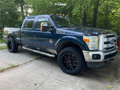 2014 Ford F-250 Super Duty - 20x10 -24mm - Wicked Offroad W909 - Leveling Kit - 35" x 12.5"