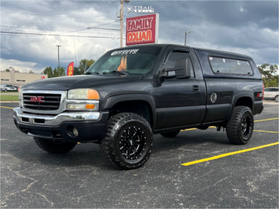 2003 GMC Sierra 1500 - 17x10 -24mm - Moto Metal MO962 - Leveling Kit - 285/70R17