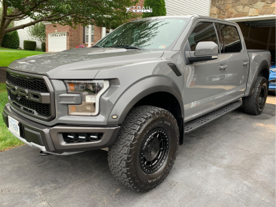 2018 Ford F-150 - 17x8.5 0mm - Fifteen52 Offroad Traverse Hd - Stock Suspension - 35" x 12.5"
