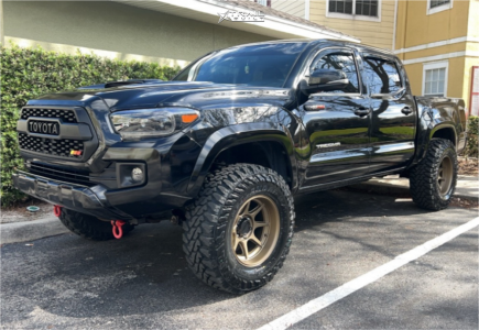 2016 Toyota Tacoma - 17x9 -38mm - Falcon Off-Road T8 - Suspension Lift 2.5" - 295/70R17