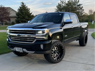 2017 Chevrolet Silverado 1500 - 20x12 -44mm - TIS 544mb - Suspension Lift 4" - 35" x 12.5"