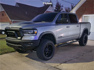 2019 Ram 1500 - 20x10 -24mm - Fuel Maverick - Suspension Lift 6" - 35" x 12.5"